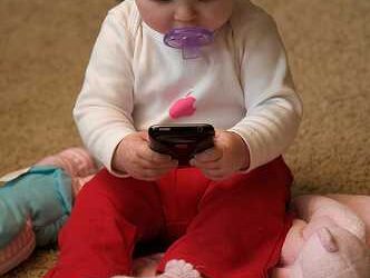 Creativity in the Digital Age: Is Your Cell Phone Bad for Your Creativity?